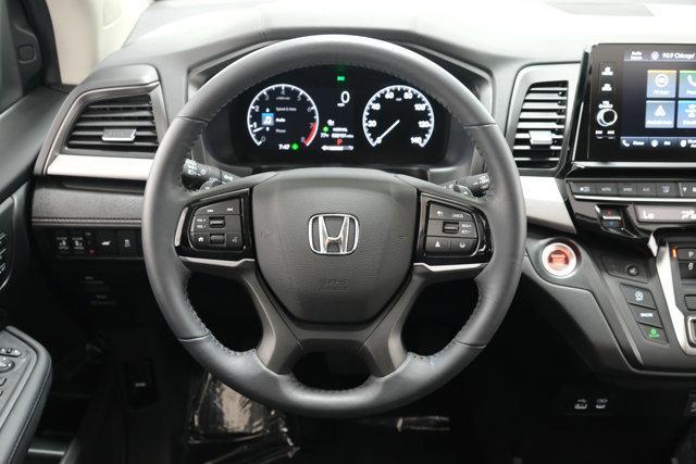 used 2025 Honda Odyssey car, priced at $38,425