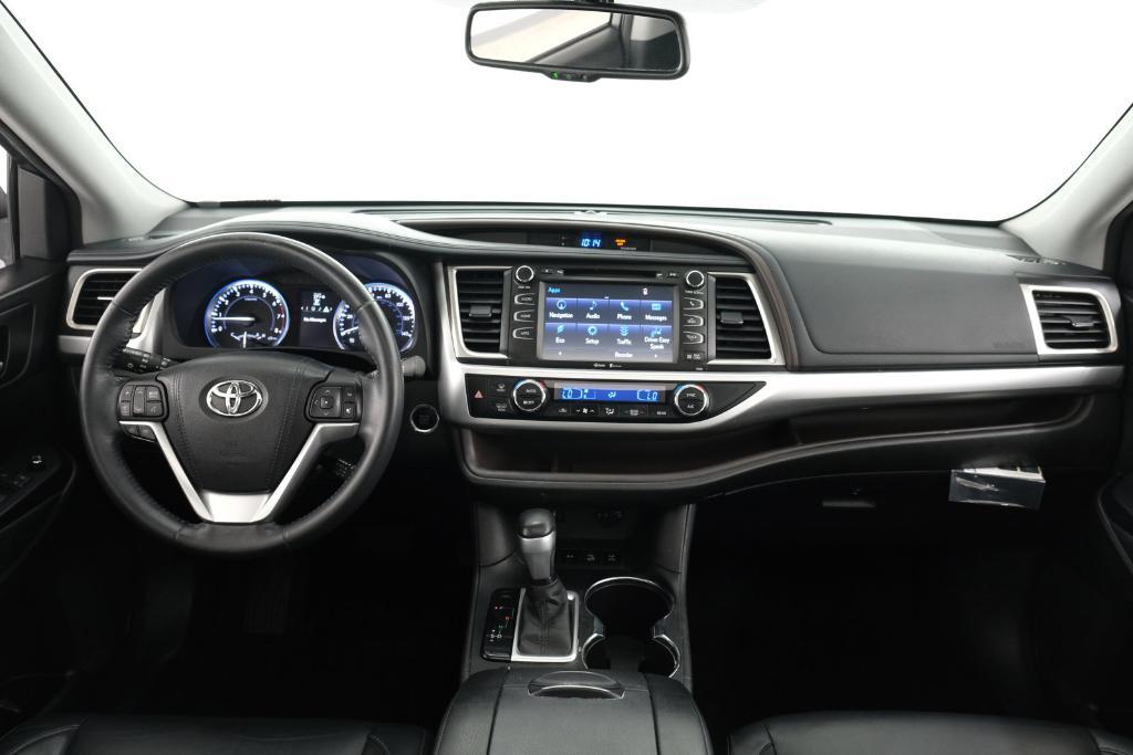 used 2015 Toyota Highlander car, priced at $19,488