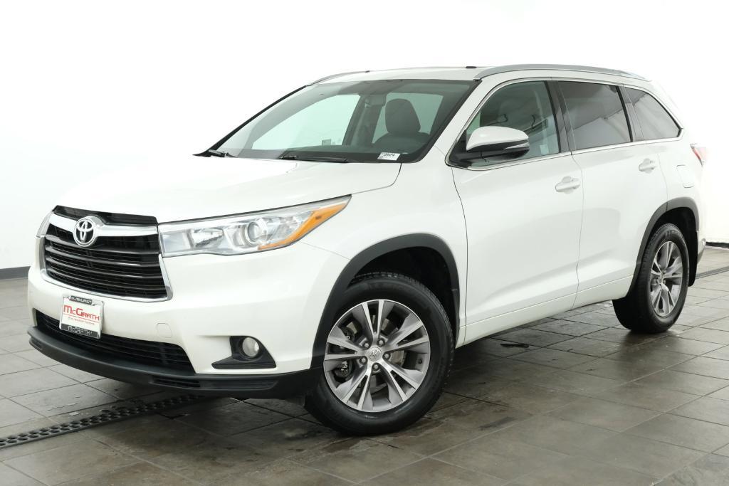 used 2015 Toyota Highlander car, priced at $19,488