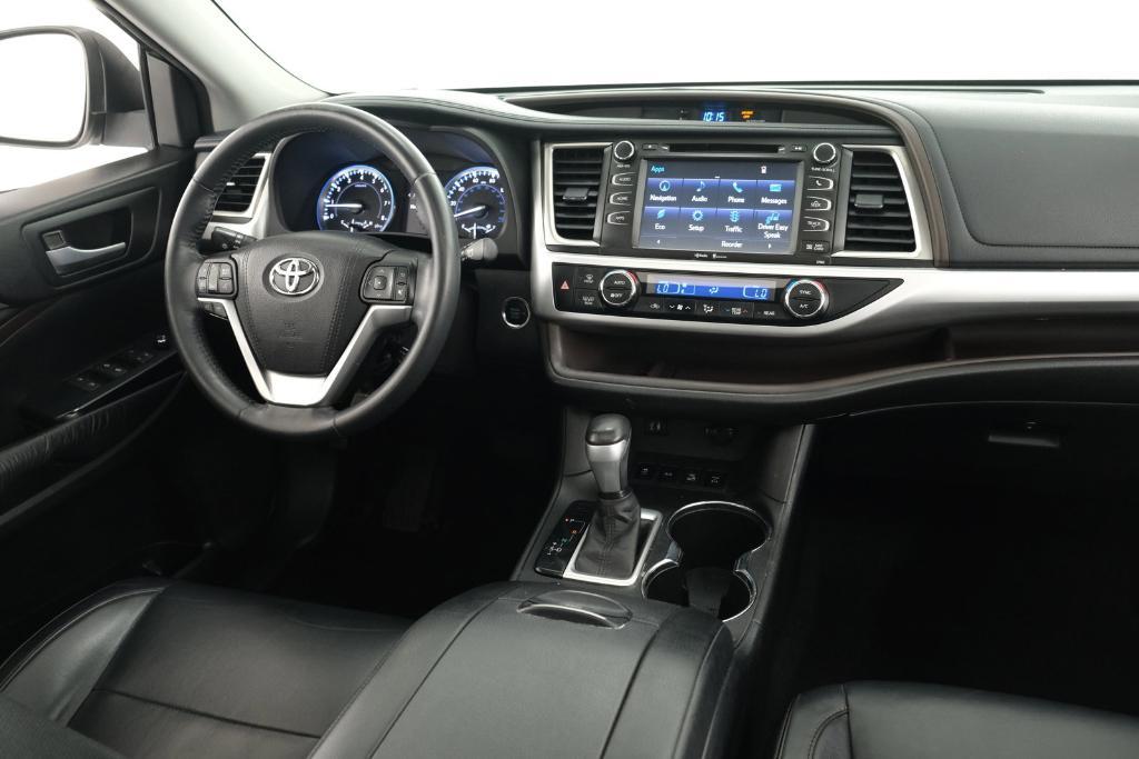 used 2015 Toyota Highlander car, priced at $19,488