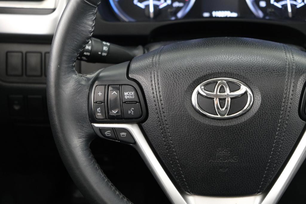 used 2015 Toyota Highlander car, priced at $19,488