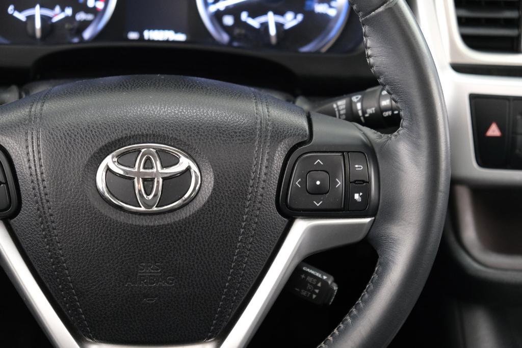 used 2015 Toyota Highlander car, priced at $19,488