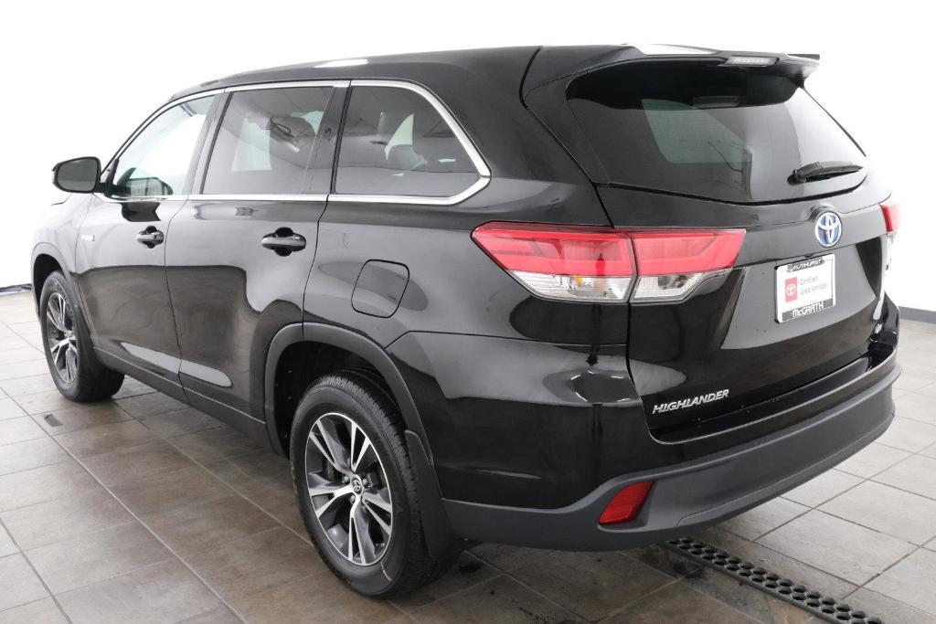 used 2019 Toyota Highlander Hybrid car, priced at $27,488