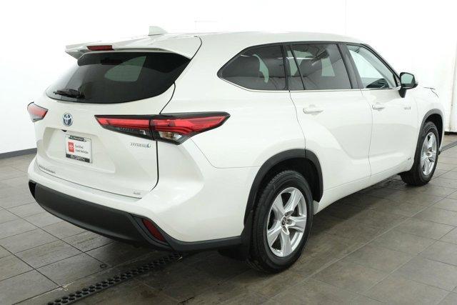 used 2021 Toyota Highlander Hybrid car, priced at $34,288