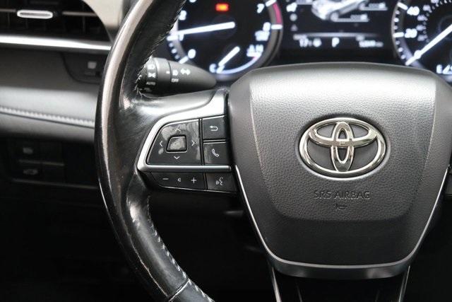 used 2021 Toyota Highlander car, priced at $32,988