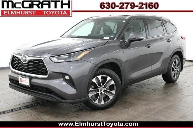 used 2022 Toyota Highlander car, priced at $34,988