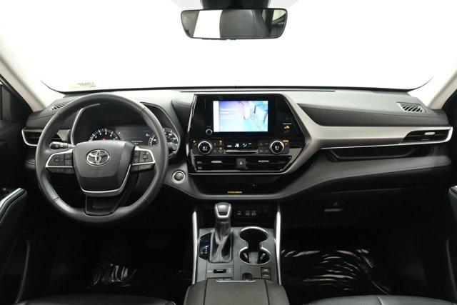 used 2024 Toyota Highlander car, priced at $42,488