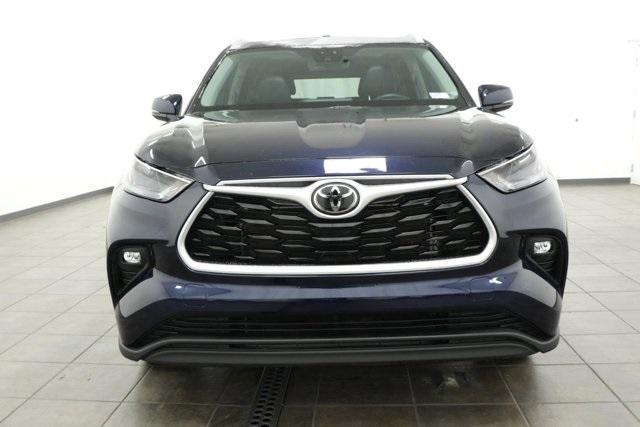 used 2024 Toyota Highlander car, priced at $42,488