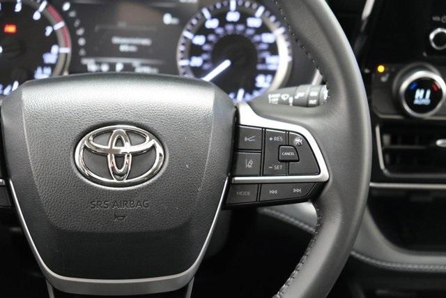 used 2024 Toyota Highlander car, priced at $42,488