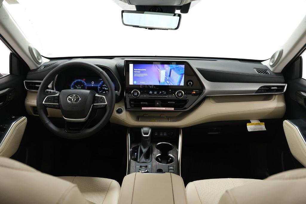 used 2024 Toyota Highlander car, priced at $52,988