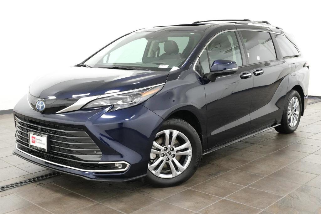 used 2024 Toyota Sienna car, priced at $57,888