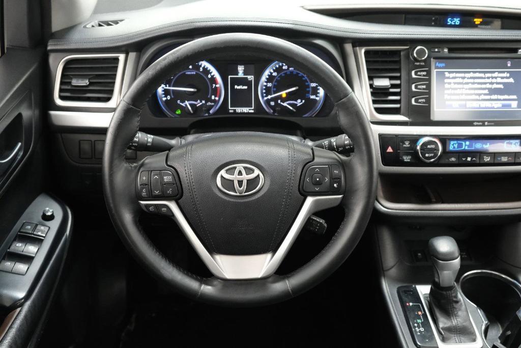 used 2015 Toyota Highlander car, priced at $16,994