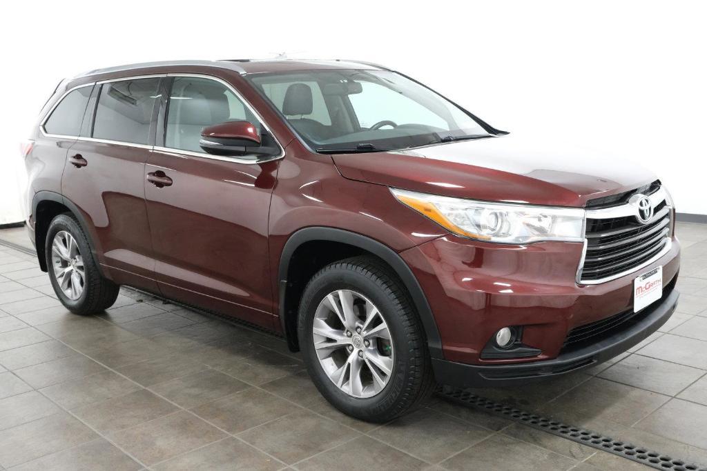 used 2015 Toyota Highlander car, priced at $16,994