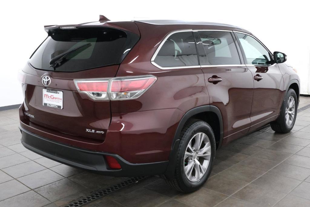 used 2015 Toyota Highlander car, priced at $16,994