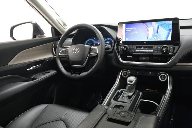 used 2025 Toyota Grand Highlander car, priced at $55,988