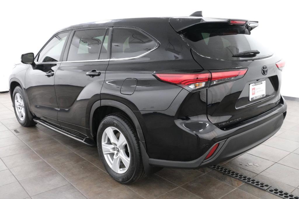 used 2023 Toyota Highlander car, priced at $36,488