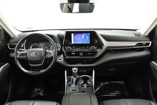 used 2024 Toyota Highlander car, priced at $42,488