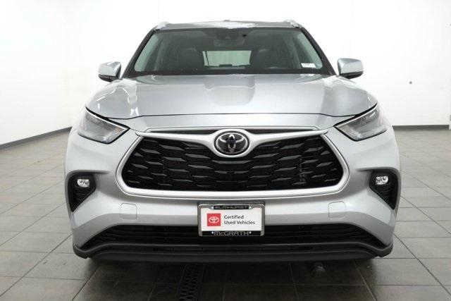 used 2024 Toyota Highlander car, priced at $42,488