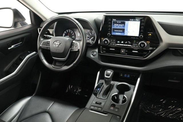 used 2022 Toyota Highlander car, priced at $35,488