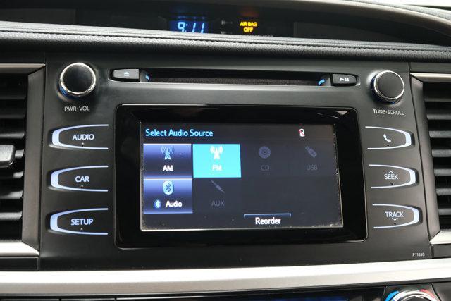 used 2019 Toyota Highlander Hybrid car, priced at $23,844