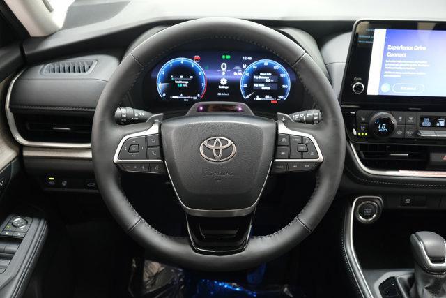 used 2025 Toyota Grand Highlander car, priced at $55,988