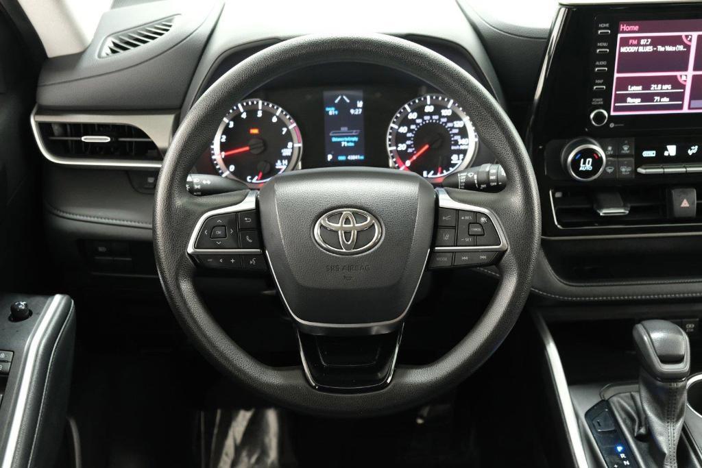 used 2021 Toyota Highlander car, priced at $29,998