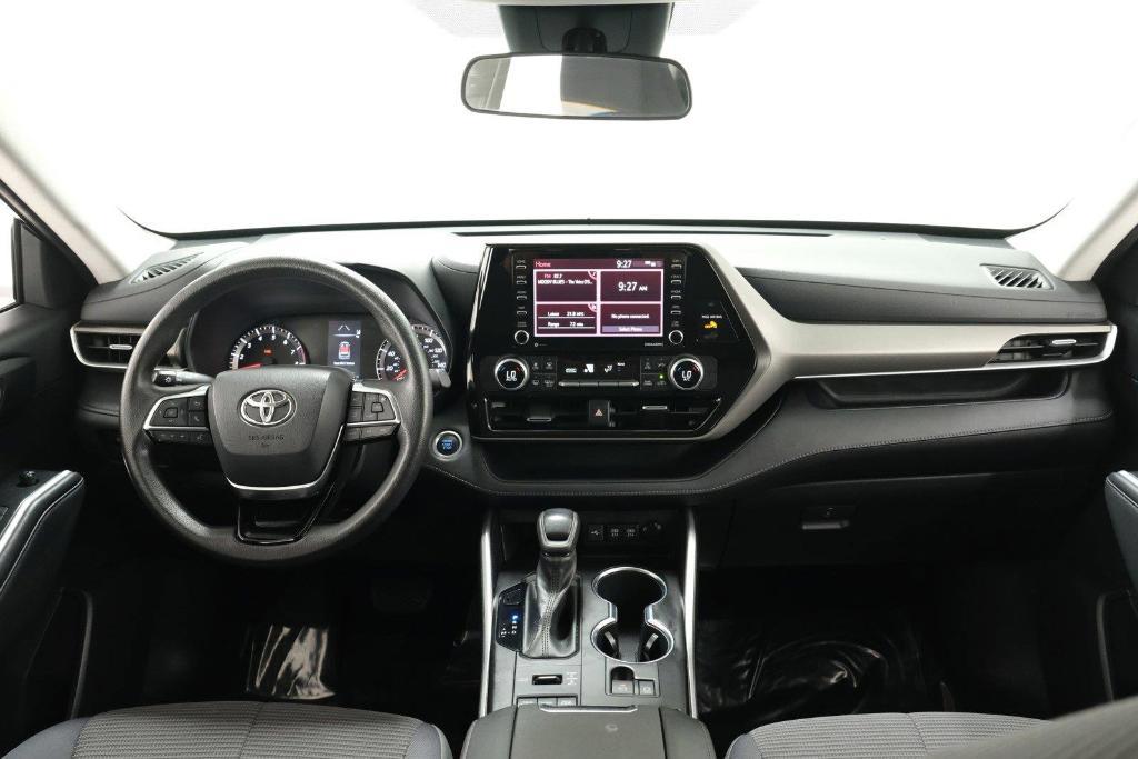 used 2021 Toyota Highlander car, priced at $29,998