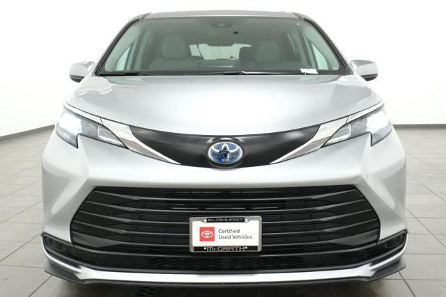 used 2024 Toyota Sienna car, priced at $39,333