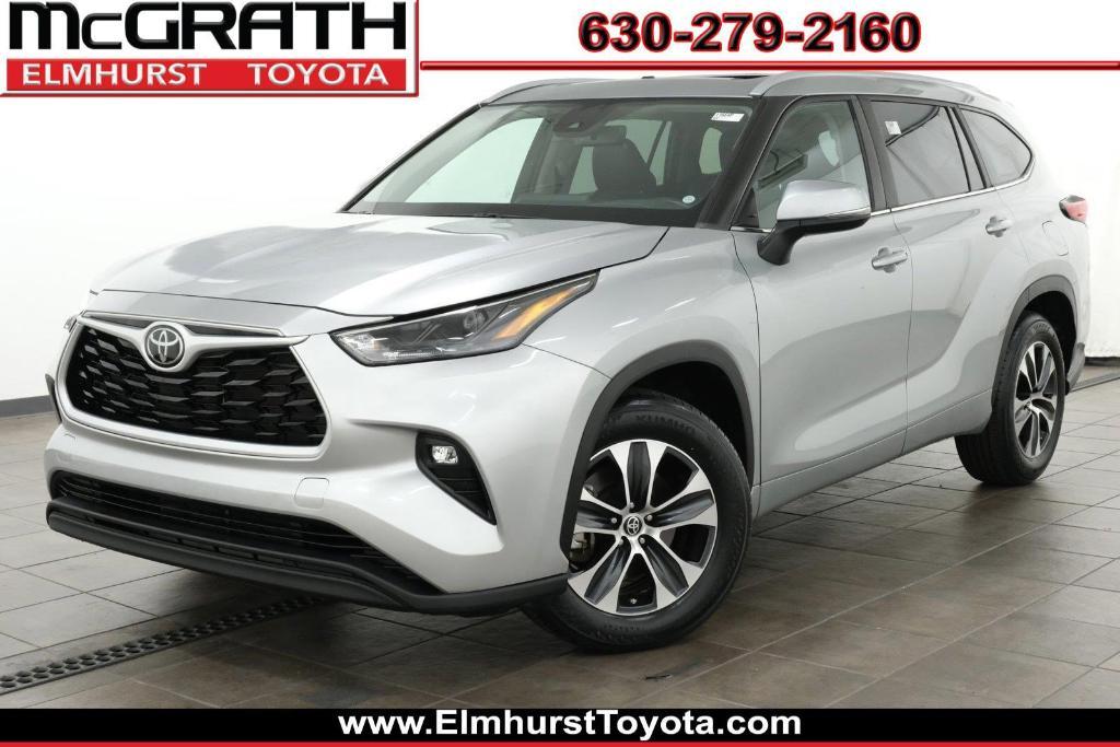 used 2023 Toyota Highlander car, priced at $36,988