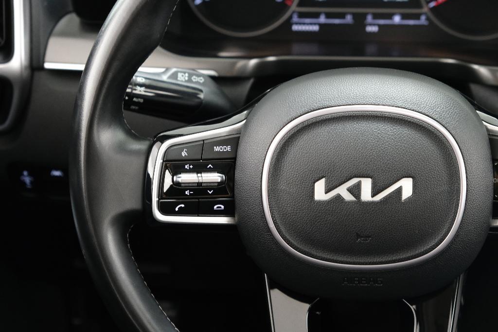used 2022 Kia Sorento car, priced at $26,888