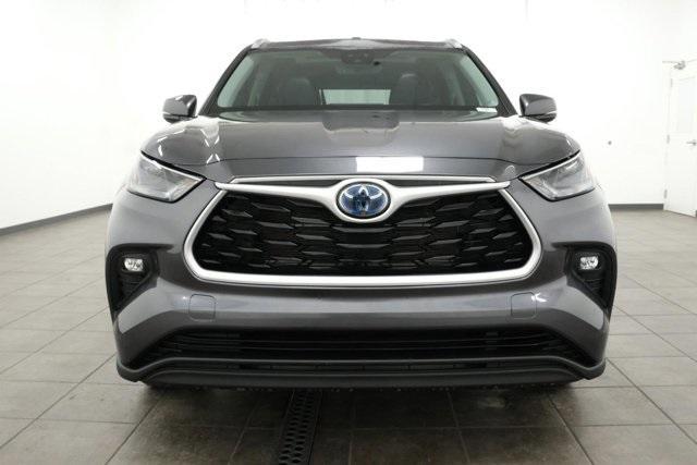 used 2023 Toyota Highlander Hybrid car, priced at $47,888