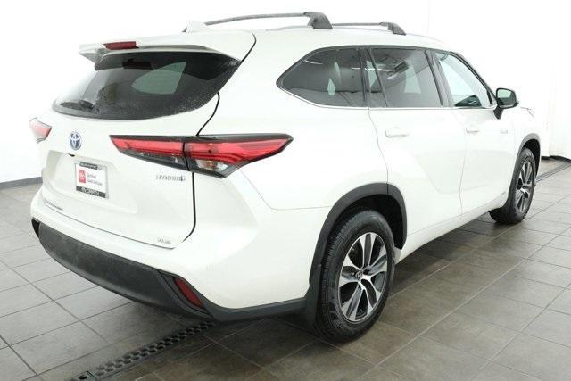 used 2021 Toyota Highlander Hybrid car, priced at $33,988