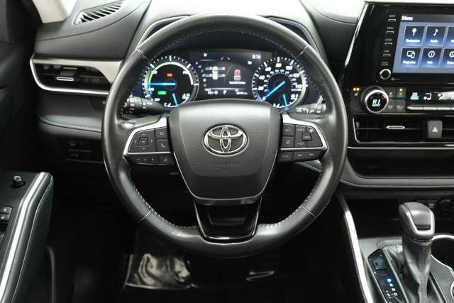 used 2021 Toyota Highlander Hybrid car, priced at $33,988