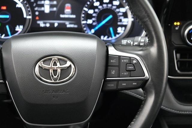 used 2021 Toyota Highlander Hybrid car, priced at $33,988