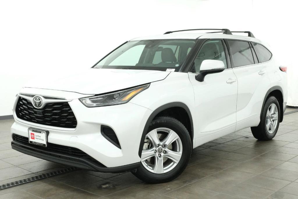 used 2022 Toyota Highlander car, priced at $31,988