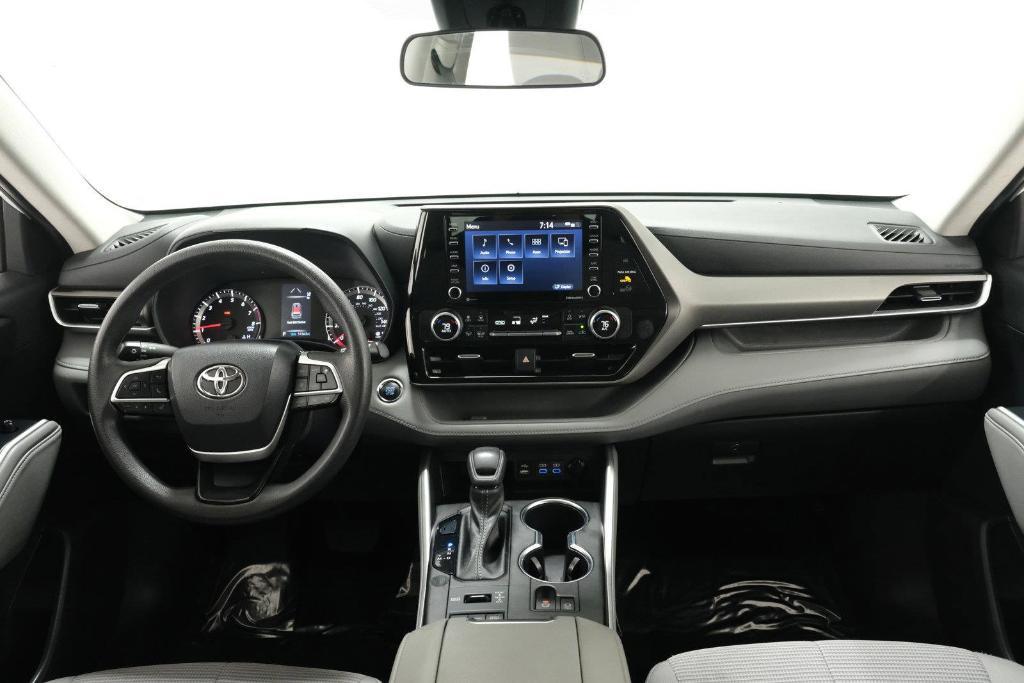 used 2022 Toyota Highlander car, priced at $31,988