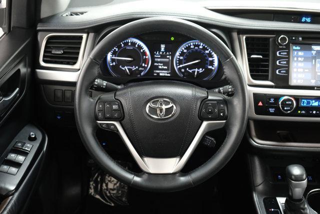 used 2016 Toyota Highlander car, priced at $21,666