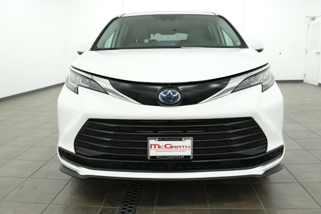 used 2022 Toyota Sienna car, priced at $42,888