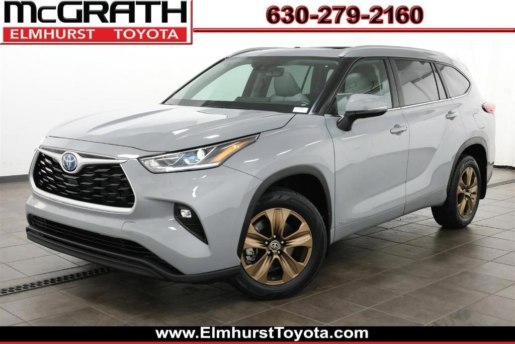 used 2023 Toyota Highlander Hybrid car, priced at $47,888