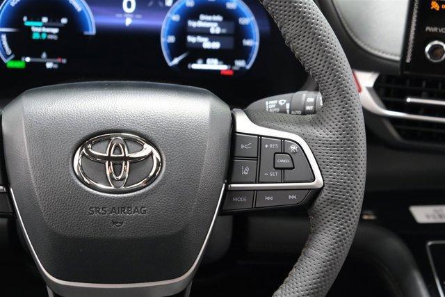 used 2025 Toyota Sienna car, priced at $65,998