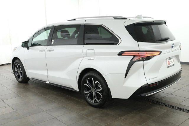 used 2025 Toyota Sienna car, priced at $65,998
