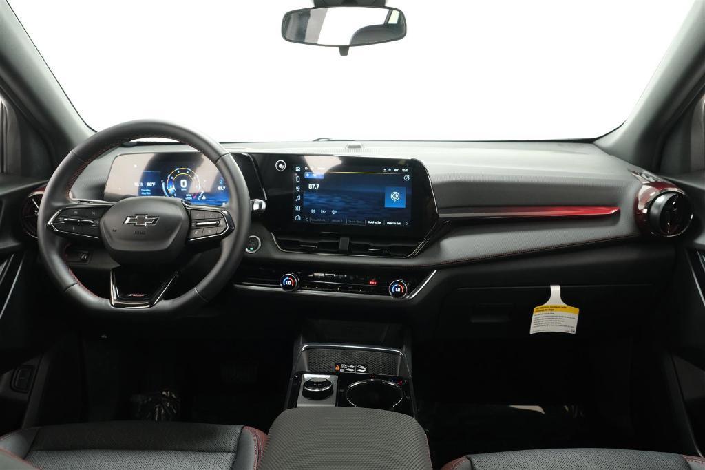 used 2025 Chevrolet Equinox car, priced at $30,388