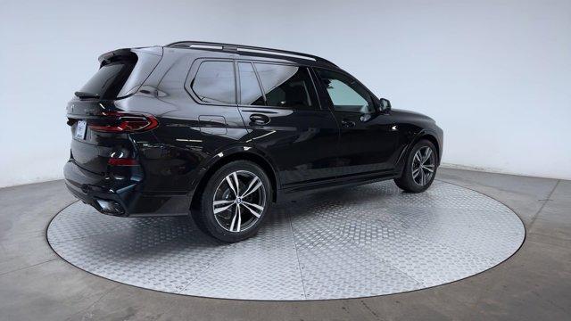 new 2025 BMW X7 car, priced at $100,305