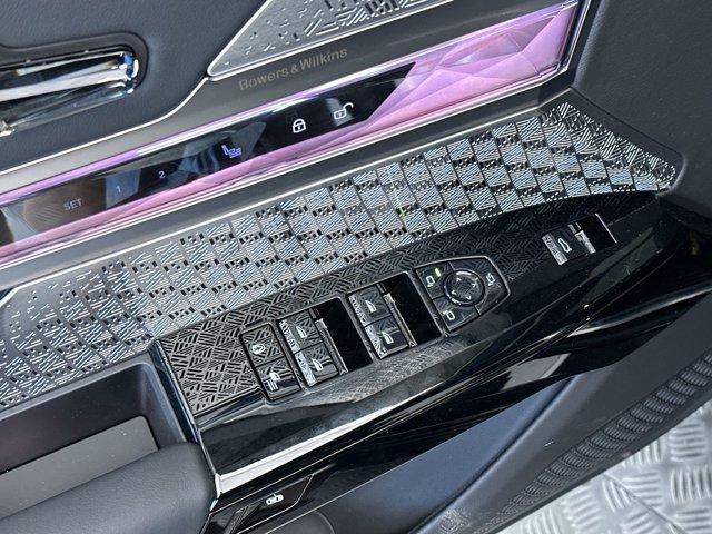 new 2025 BMW 760 car, priced at $151,345