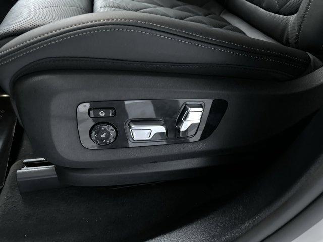 new 2026 BMW X7 car, priced at $95,725