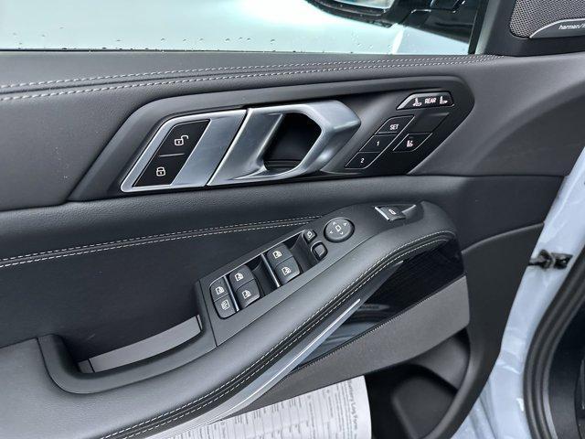 new 2026 BMW X7 car, priced at $96,825