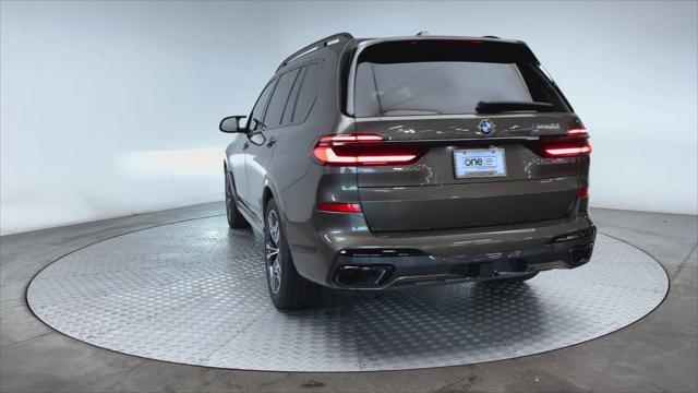 new 2025 BMW X7 car, priced at $116,560