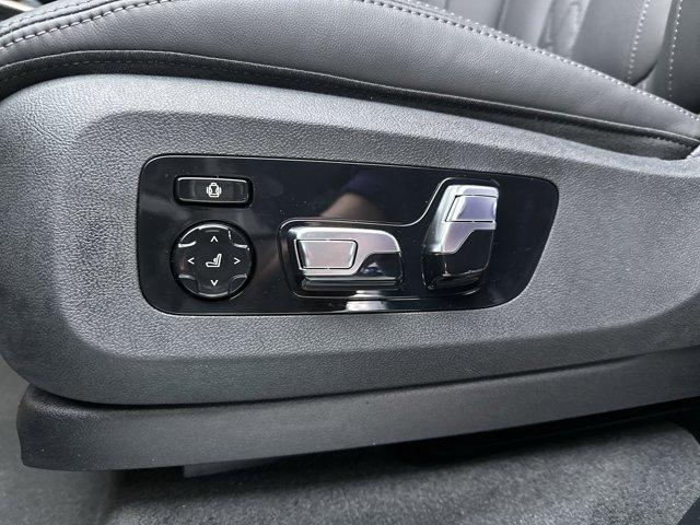 new 2026 BMW X7 car, priced at $101,875