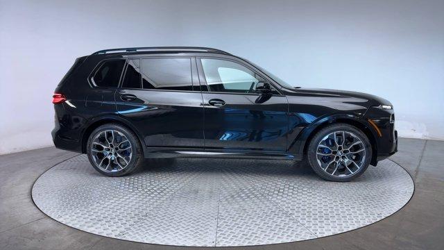 new 2025 BMW X7 car, priced at $117,675