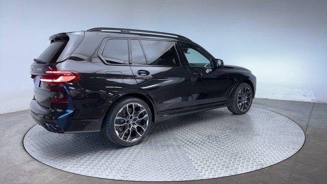 new 2025 BMW X7 car, priced at $117,675